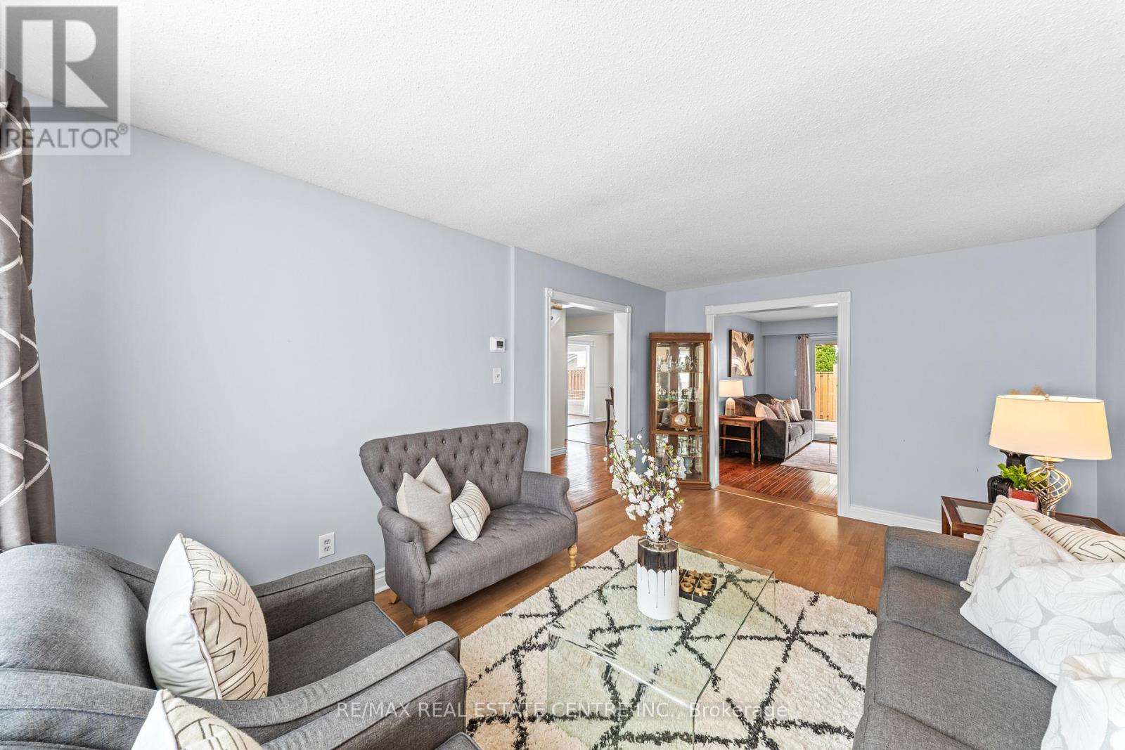 98 MIKADO CRESCENT - 12