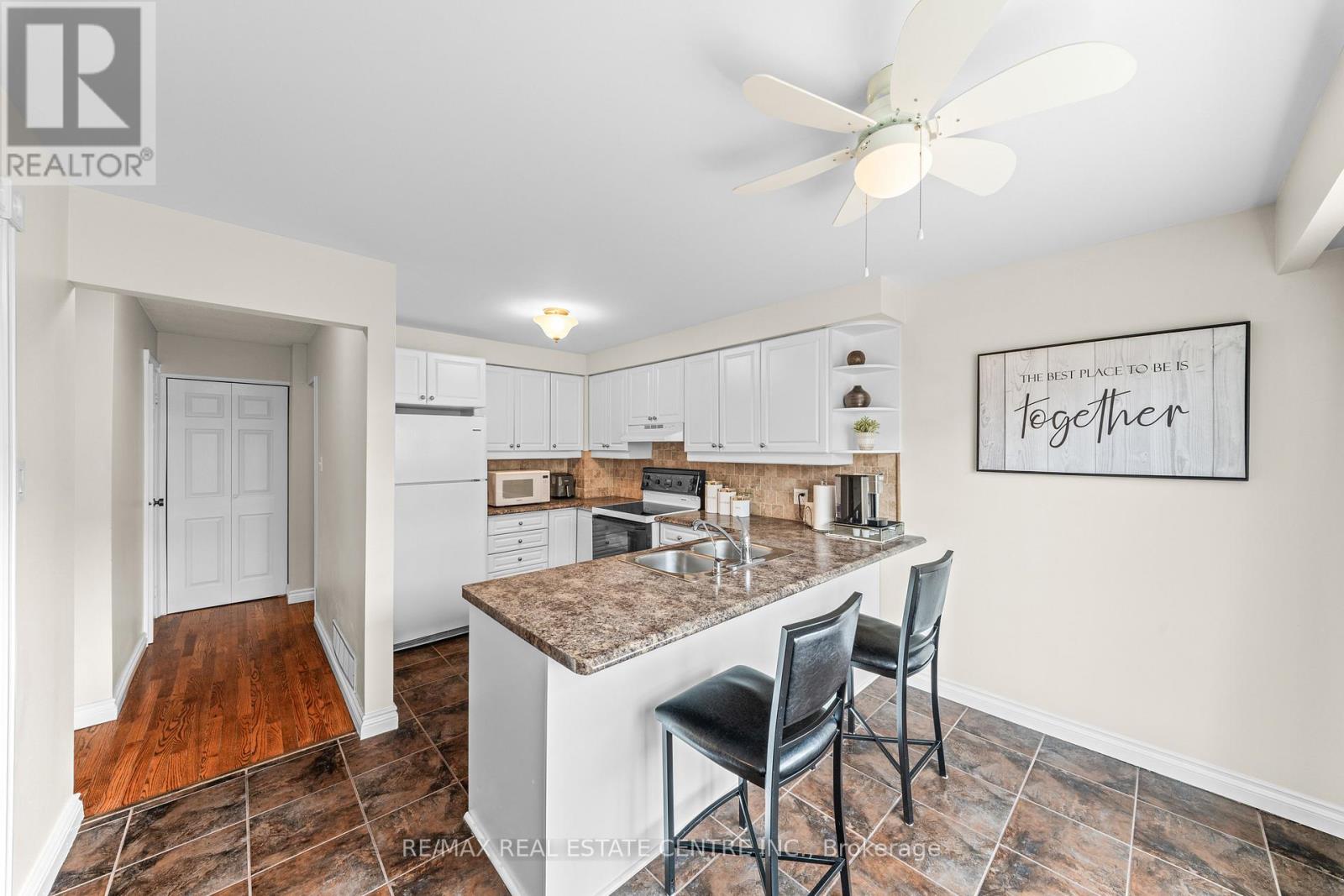 98 MIKADO CRESCENT - 19