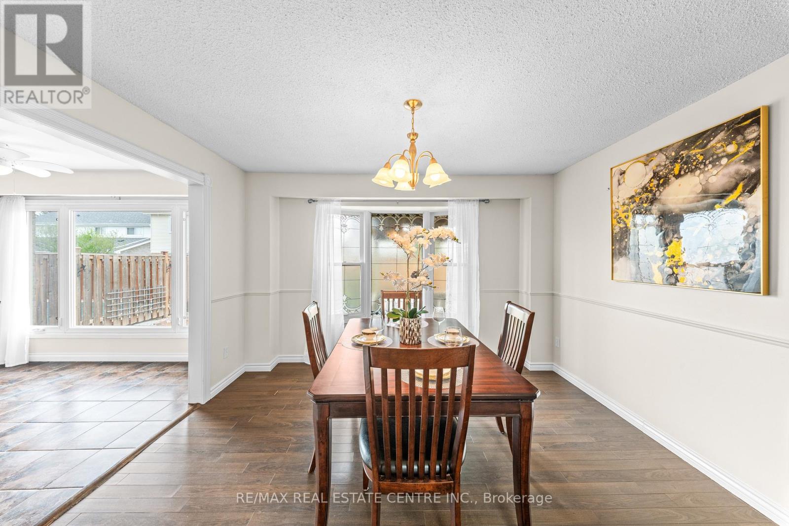 98 MIKADO CRESCENT - 24