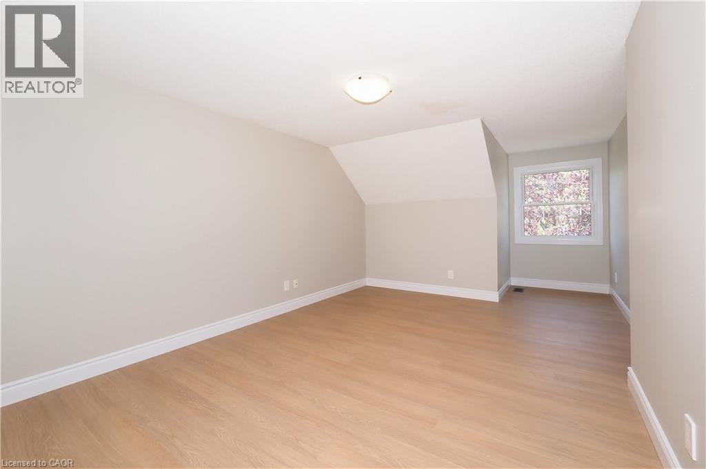 27 SCENIC WOOD Crescent, Kitchener, Ontario, N2A3N2 — Photo 26