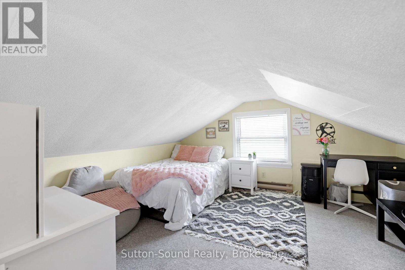 018389 BRUCE ROAD 10 - 23