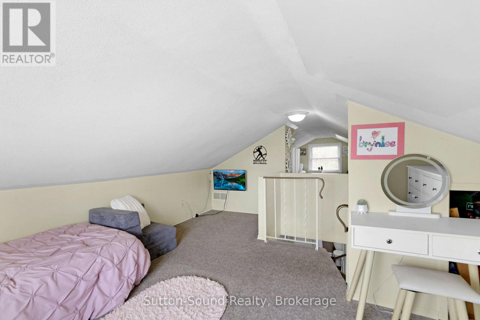 018389 BRUCE ROAD 10 - 22