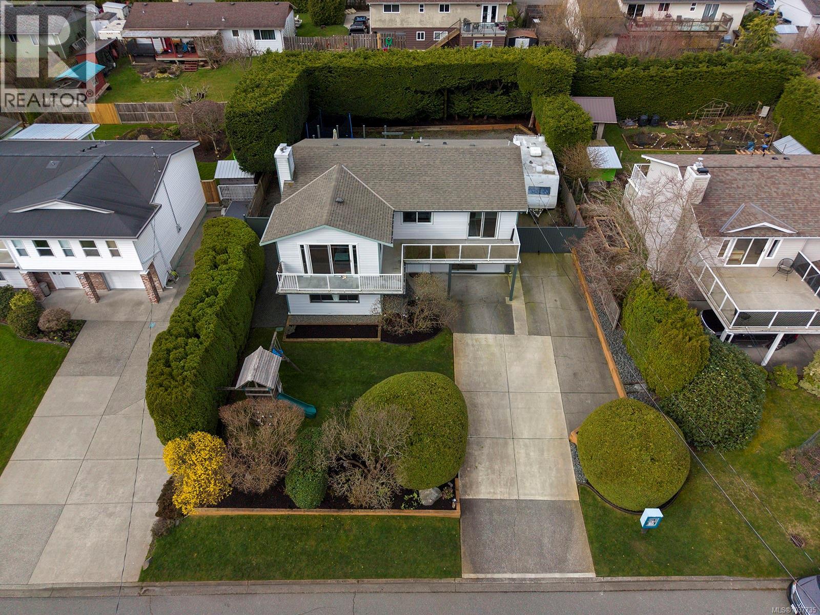 724 Galerno Rd, Campbell River