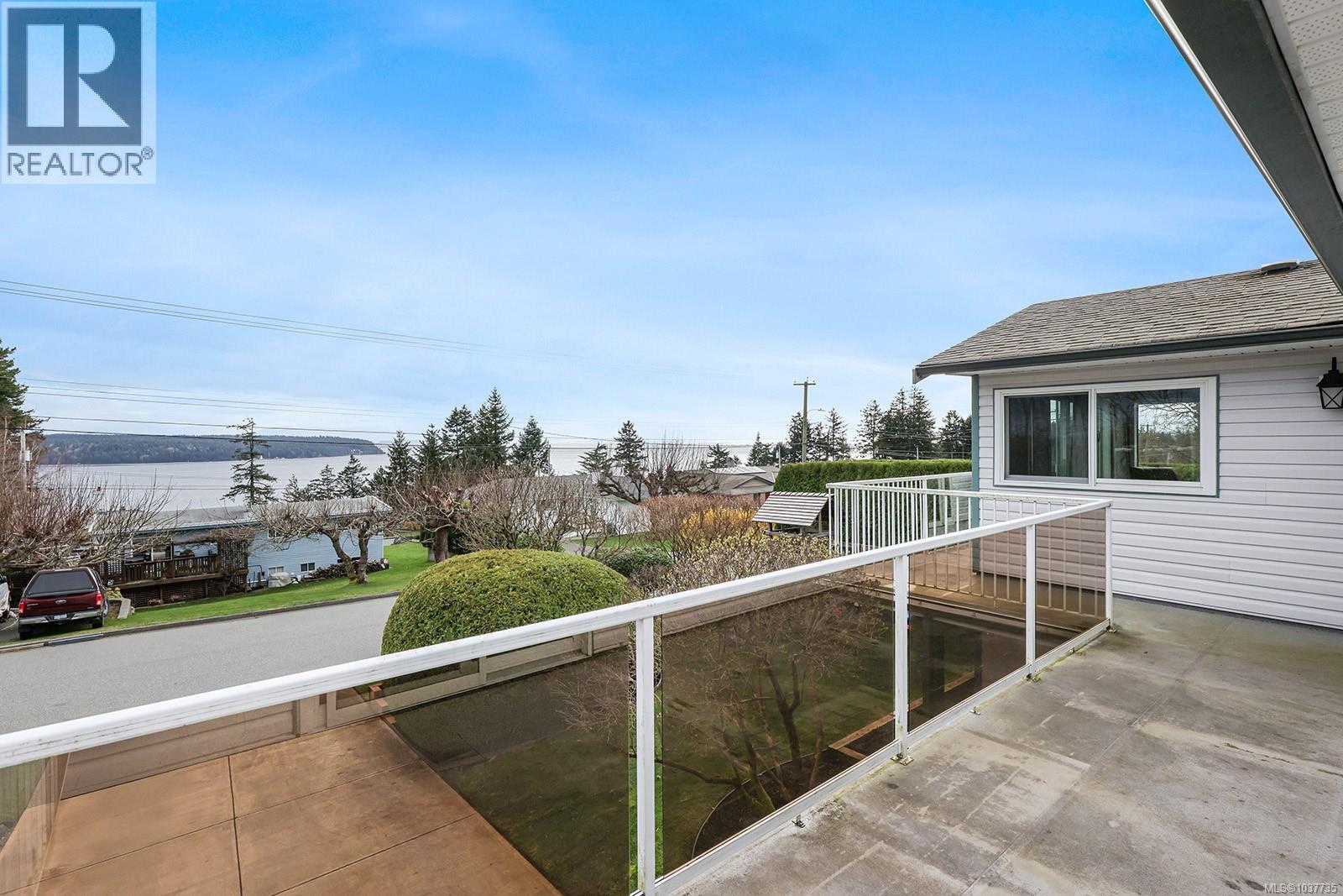 724 Galerno Rd, Campbell River