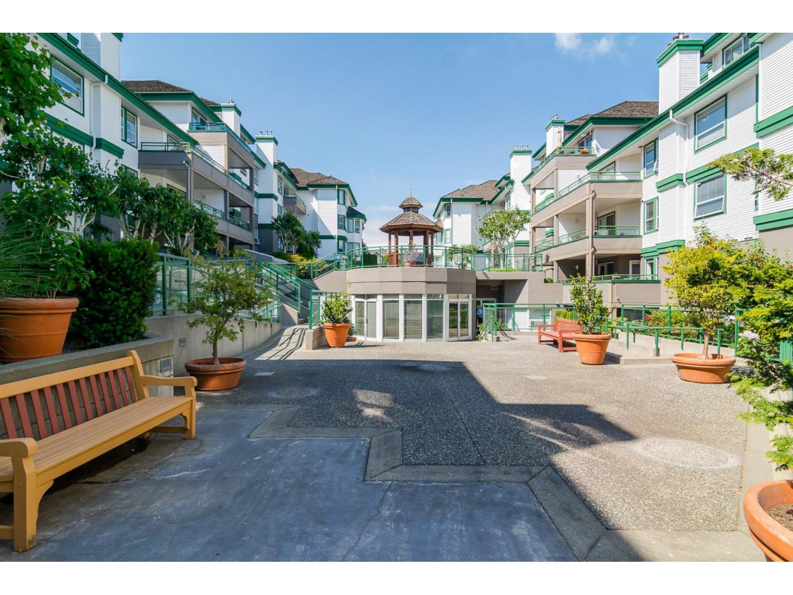 409 1576 MERKLIN STREET, White Rock