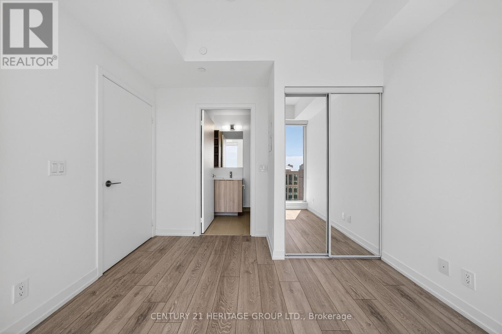 #2212 55 MERCER STREET - 23