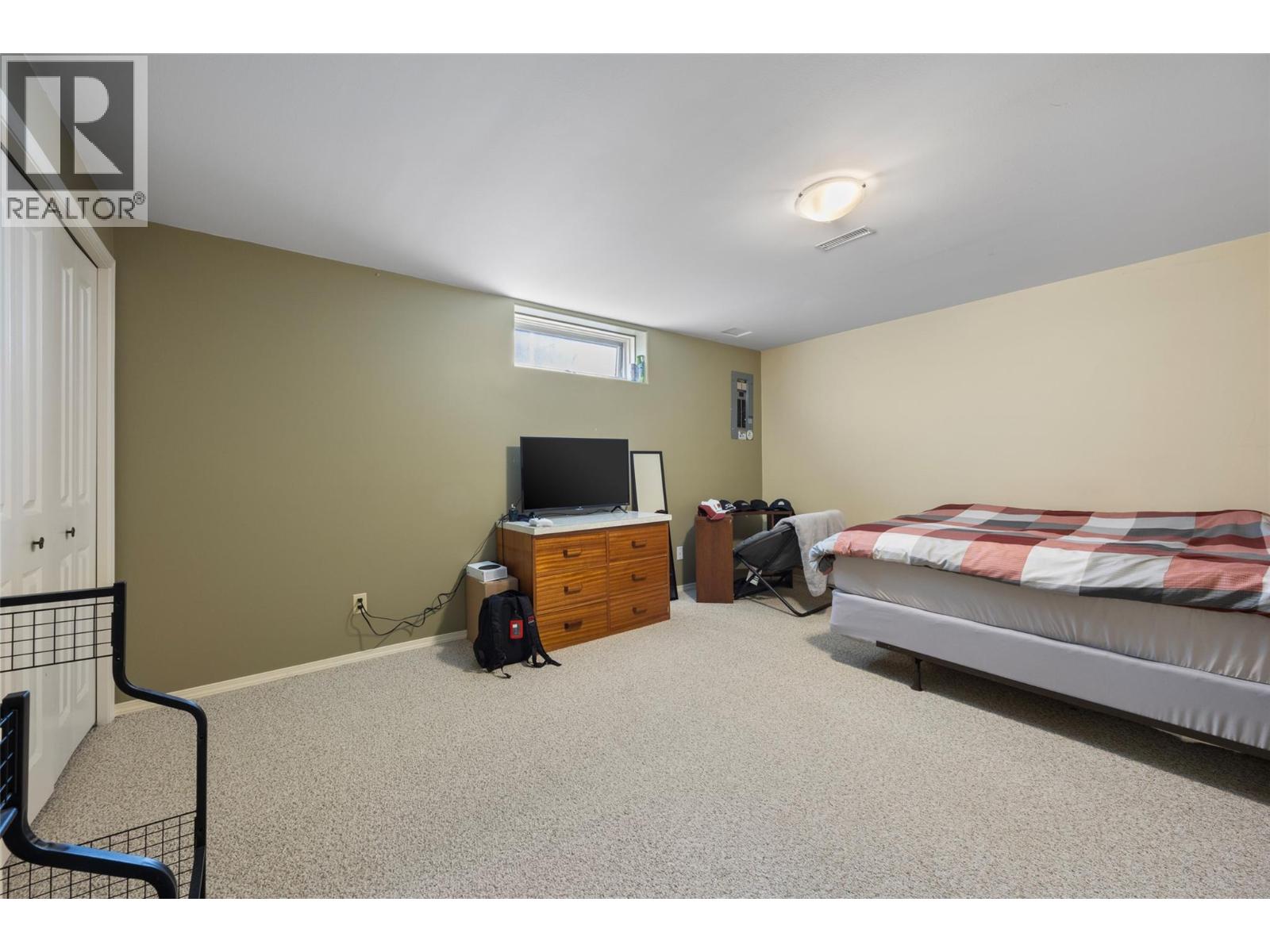 945 Nicolani Drive - 28