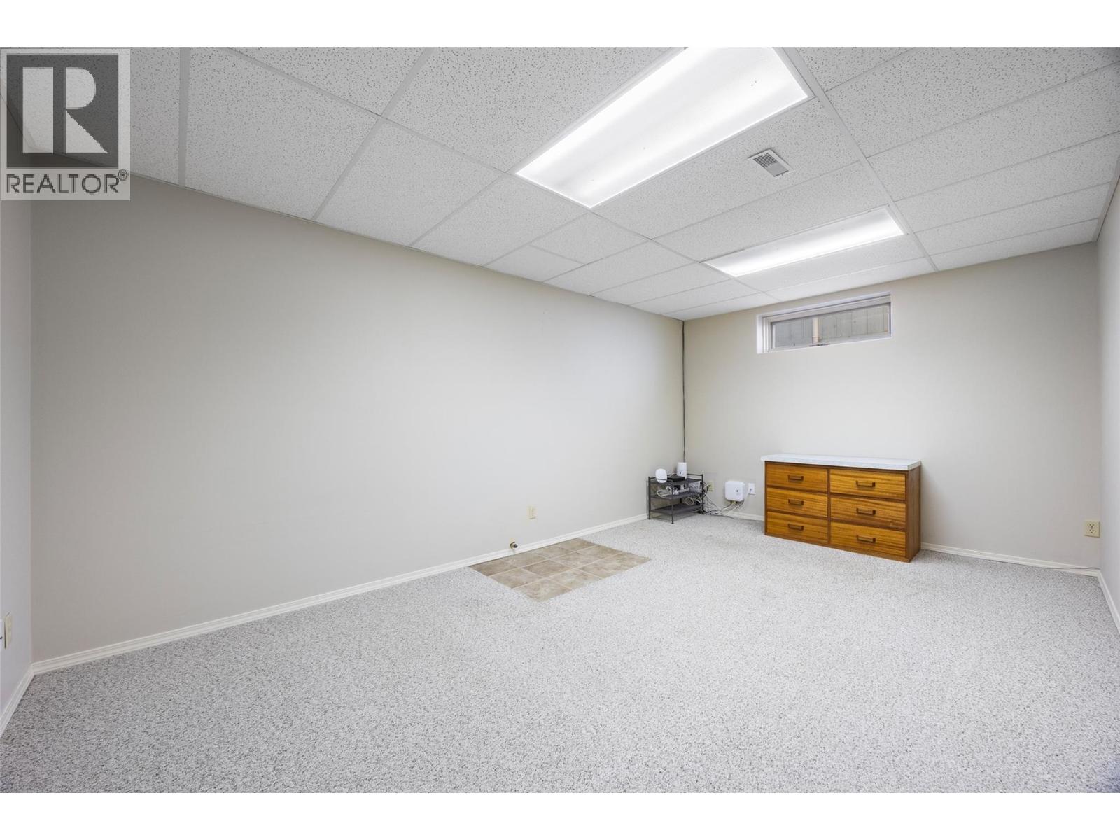 945 Nicolani Drive - 26
