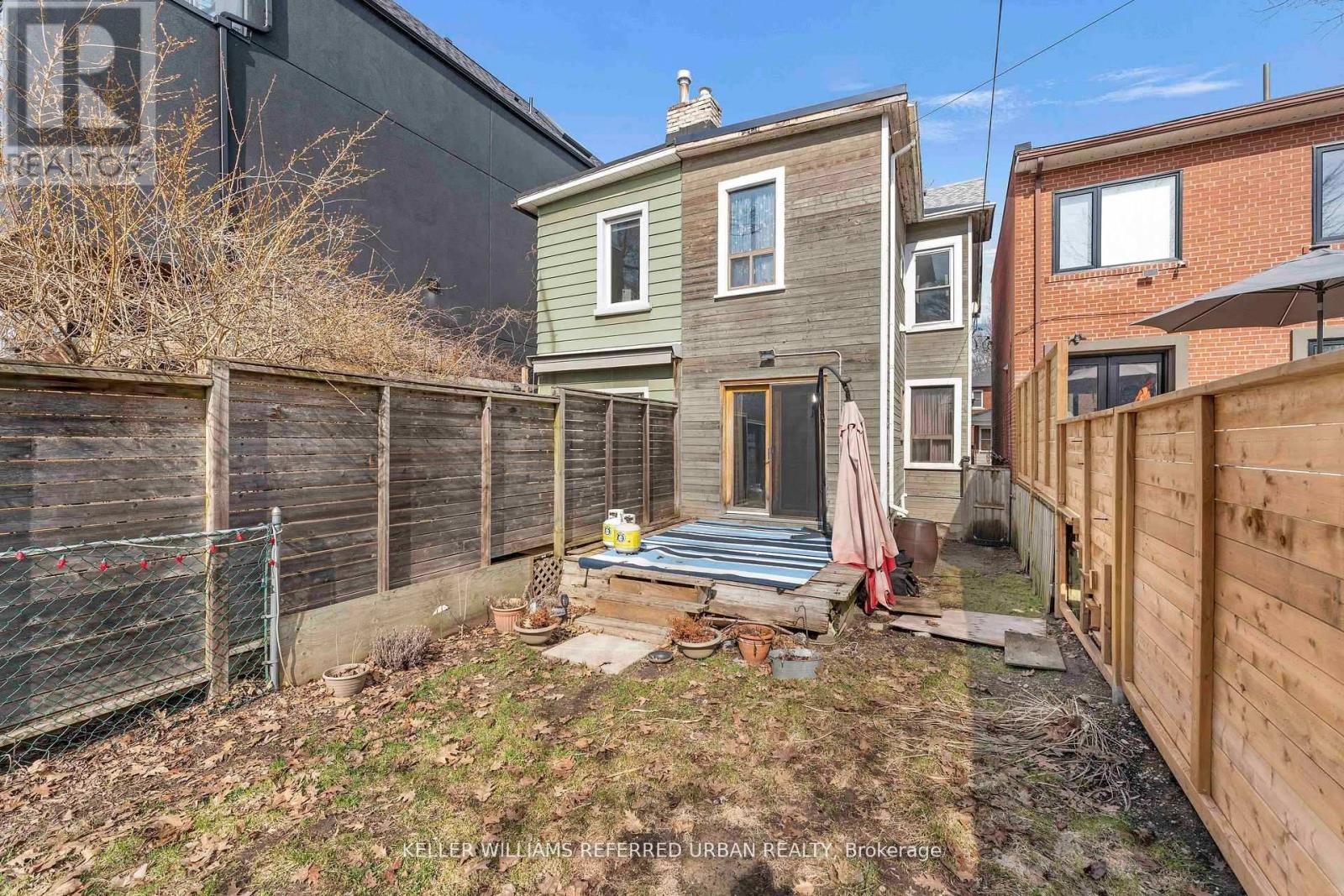 8 WOODLEE ROAD - 31