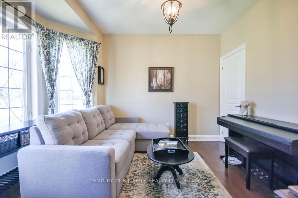 2 ROY HICKLING DRIVE - 20