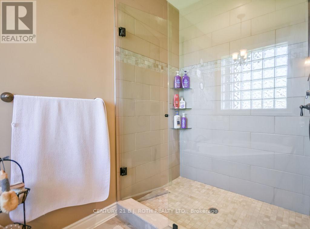 2 ROY HICKLING DRIVE - 26