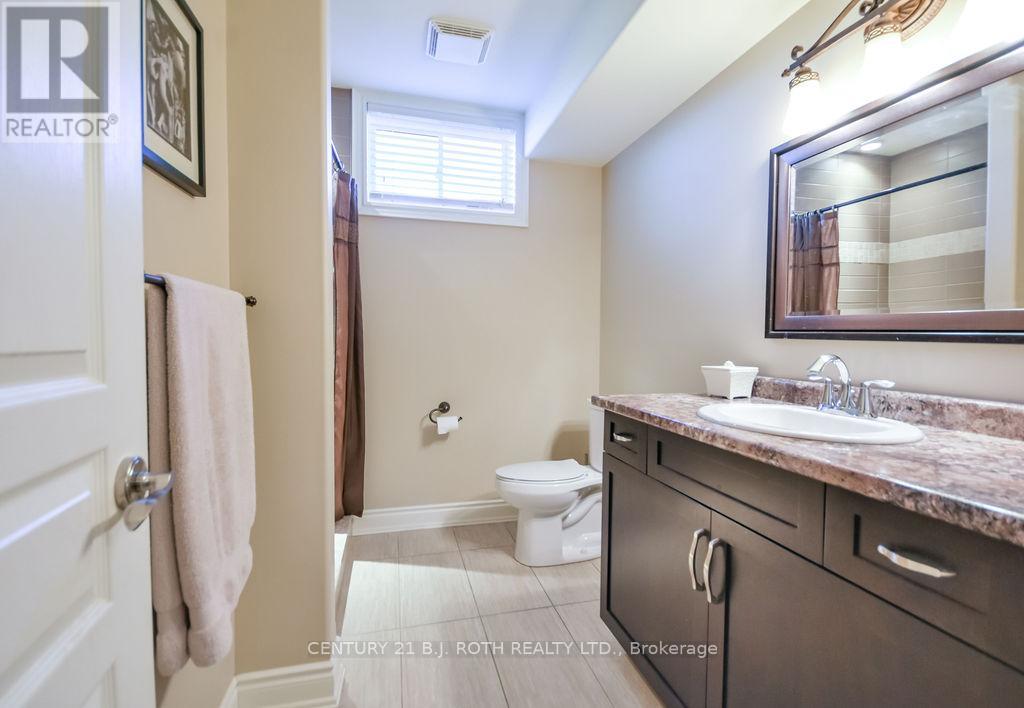 2 ROY HICKLING DRIVE - 36