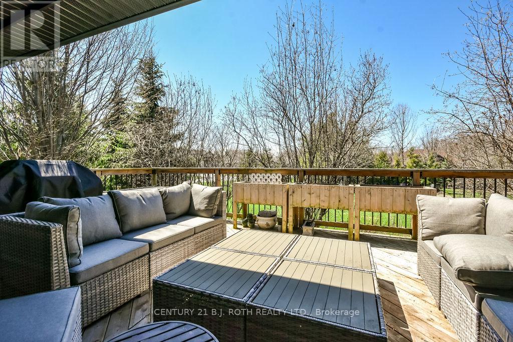 2 ROY HICKLING DRIVE - 40