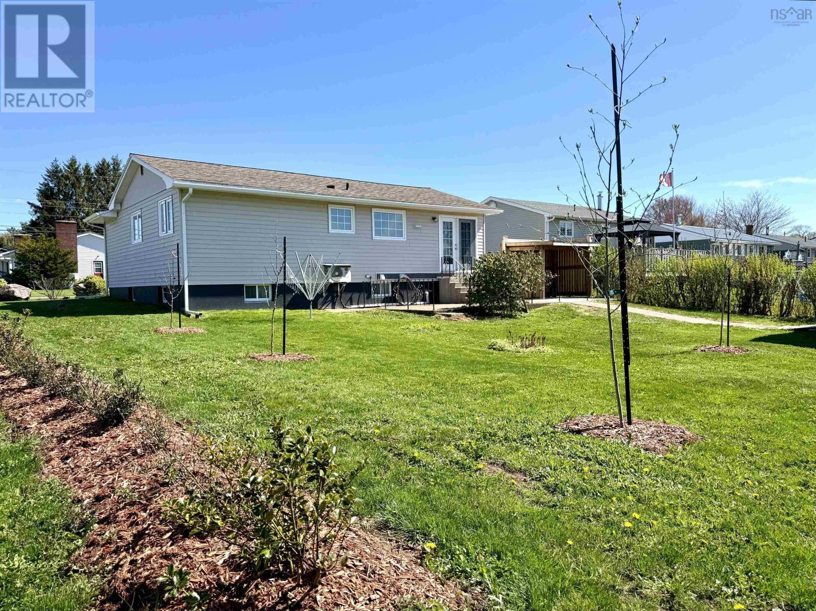 24 Rhodes Avenue - 5