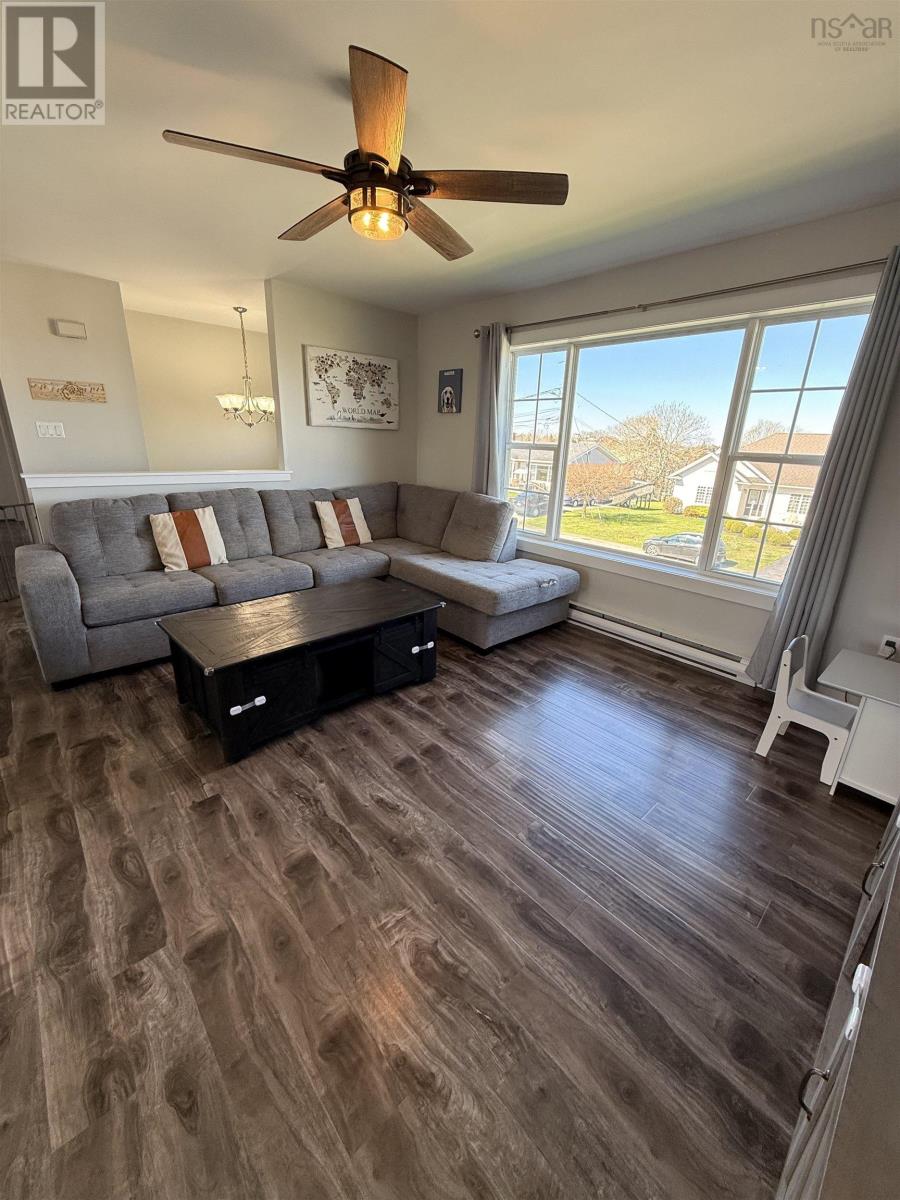 563 Brunswick Street - Image 3