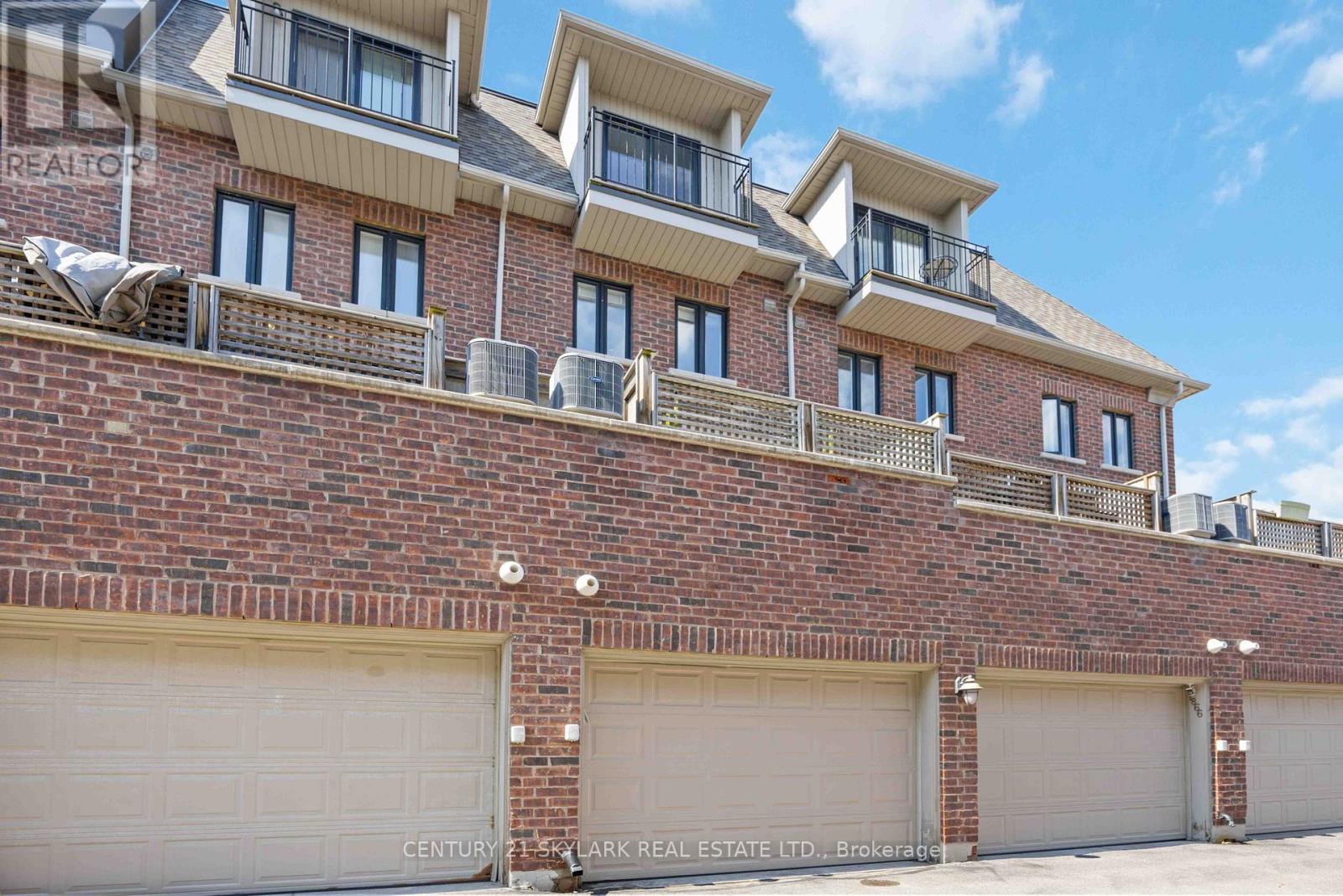 1864 BURNHAMTHORPE ROAD E - 33