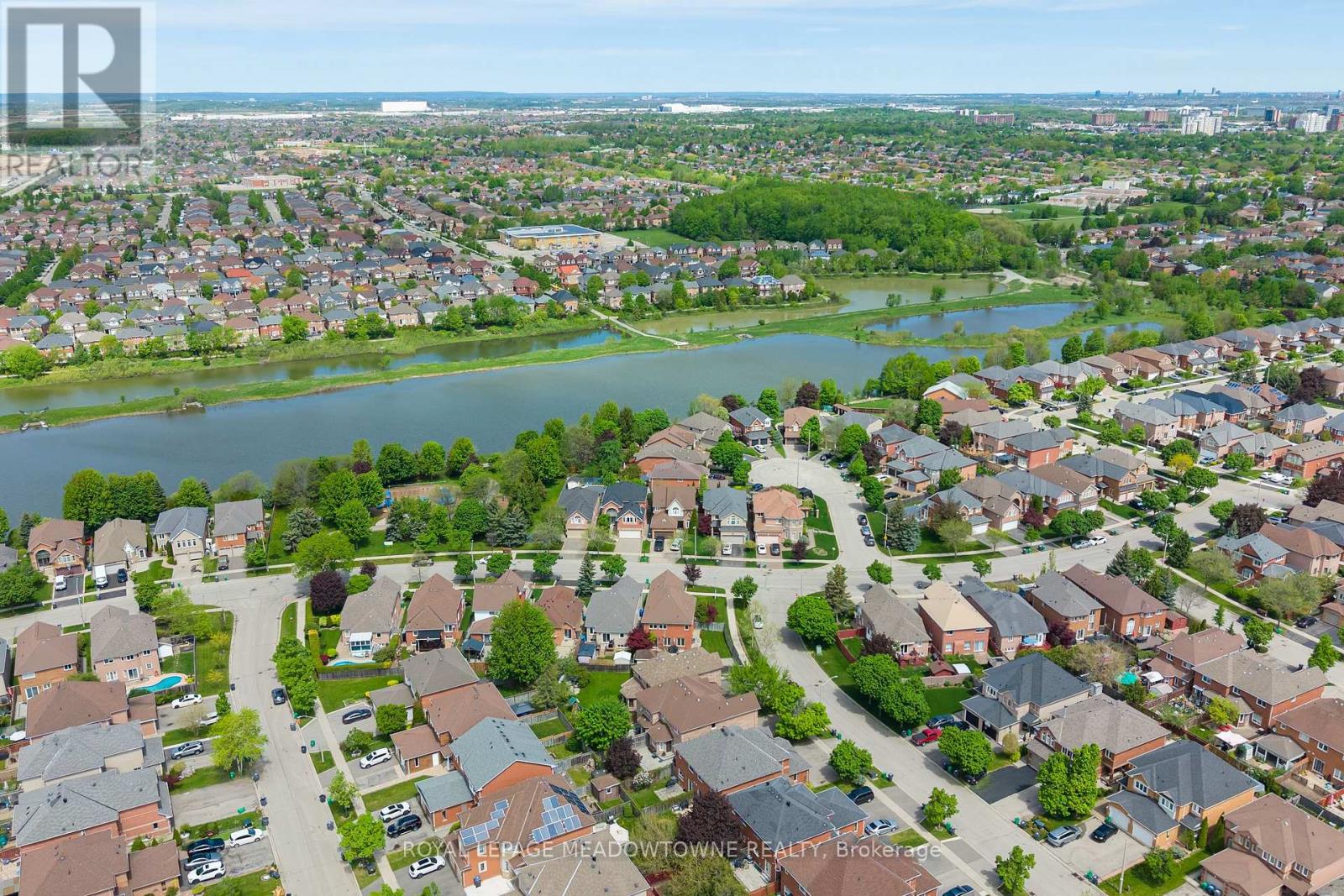 6028 CLOVER RIDGE CRESCENT - 43