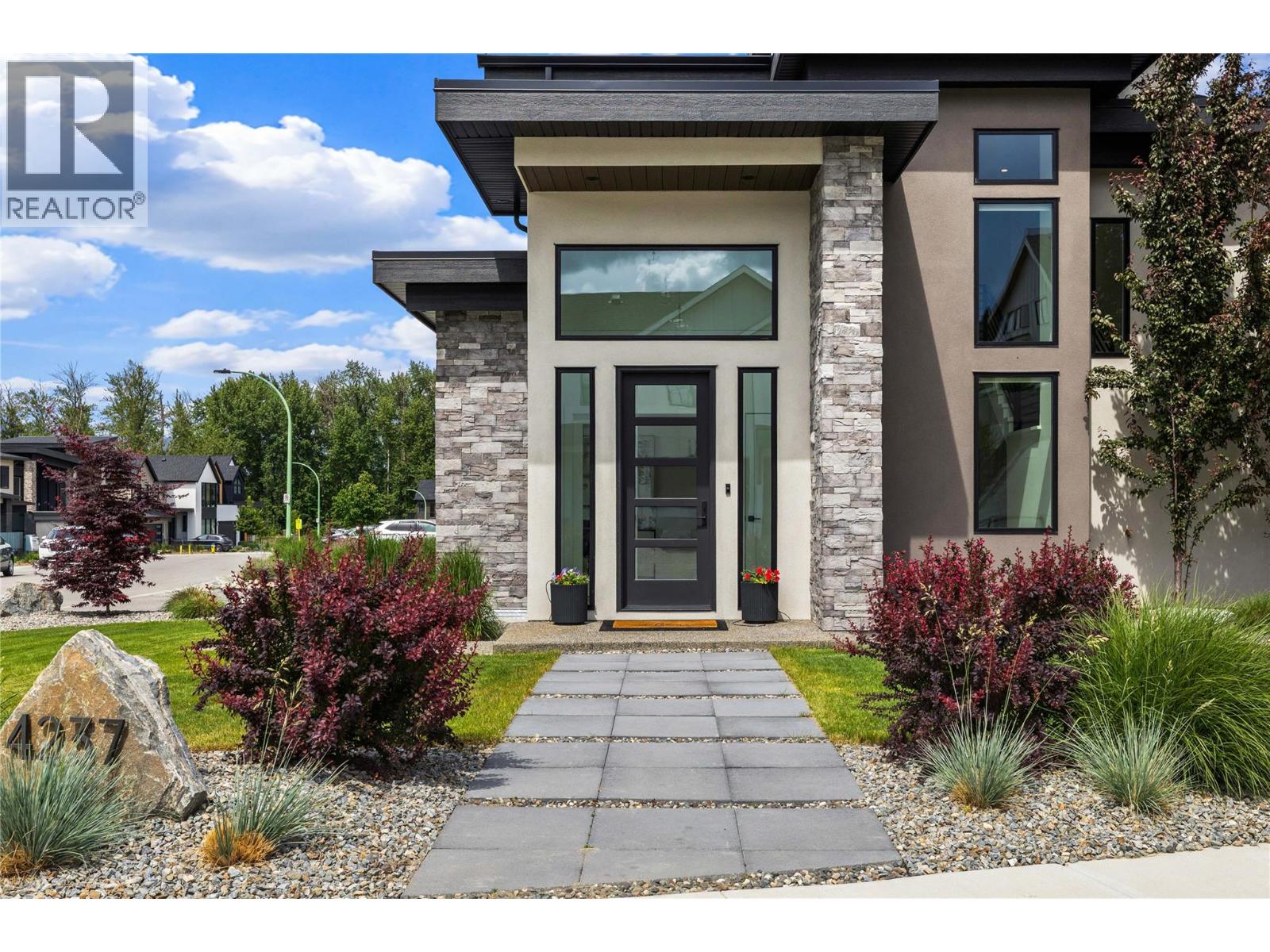 4237 Russo Street - 3