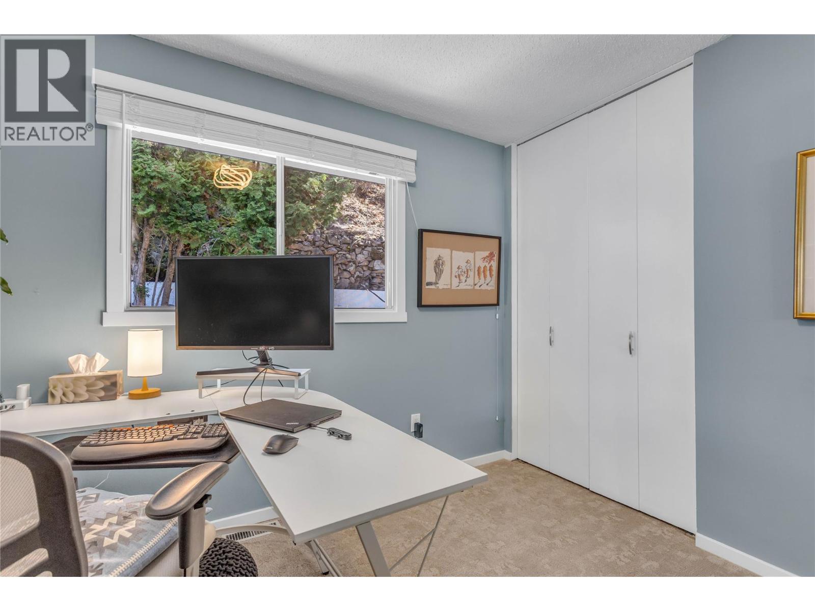155 Clifton Road N, Kelowna