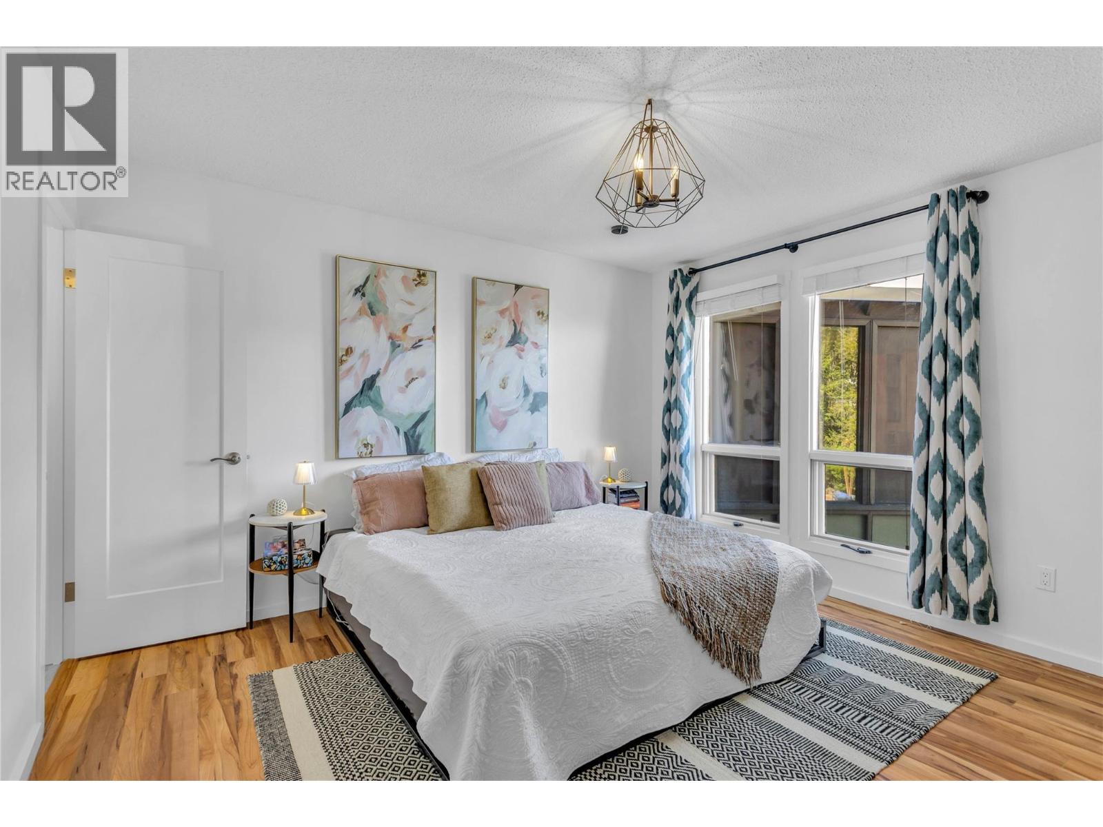 155 Clifton Road N, Kelowna