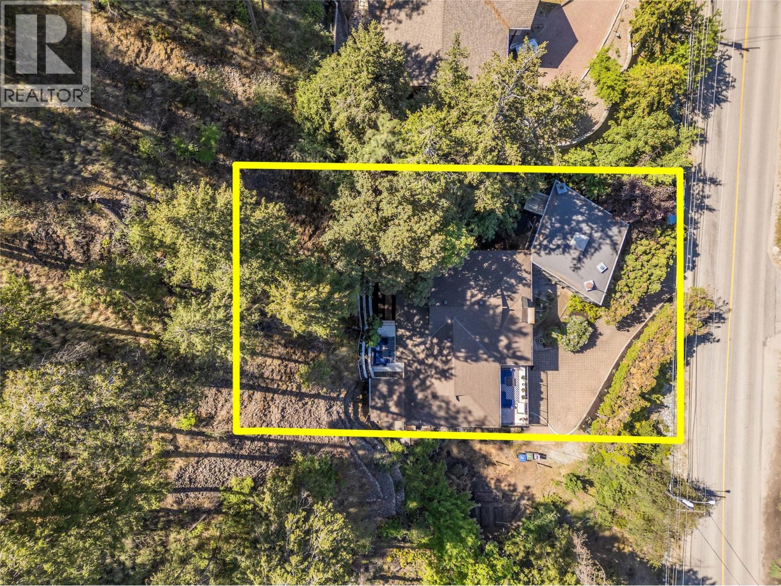155 Clifton Road N - 55