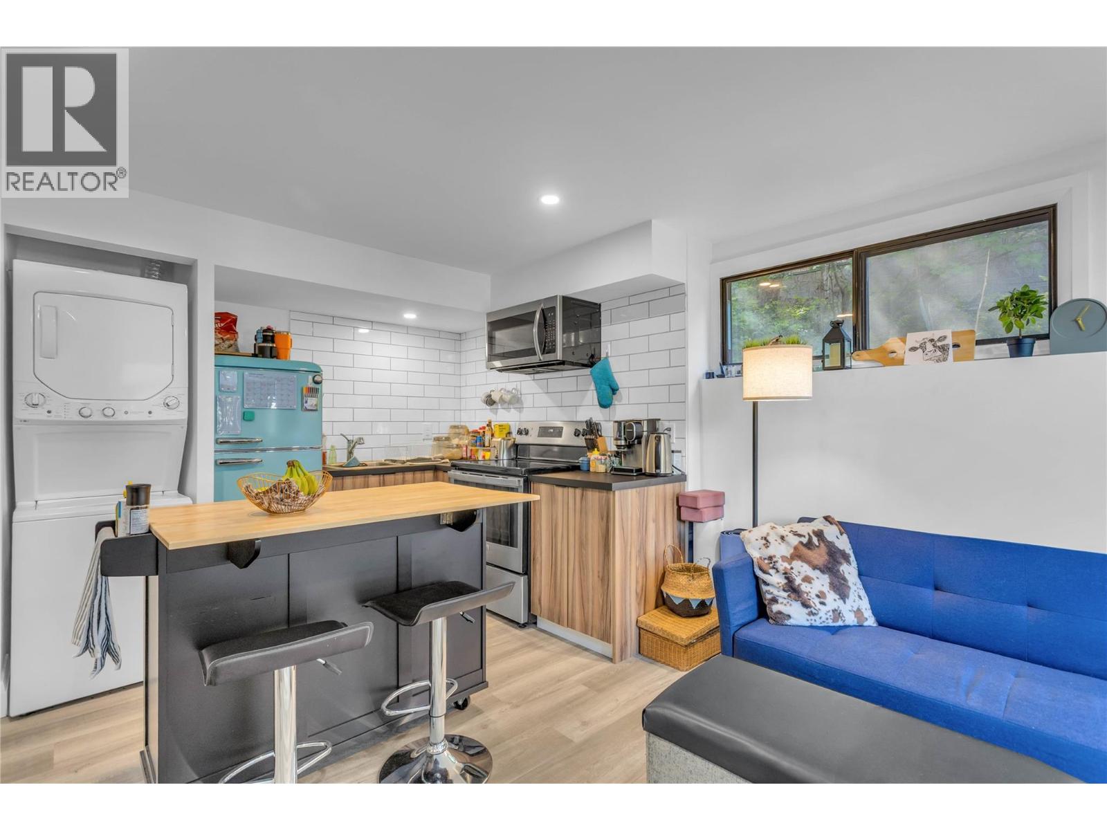 155 Clifton Road N, Kelowna