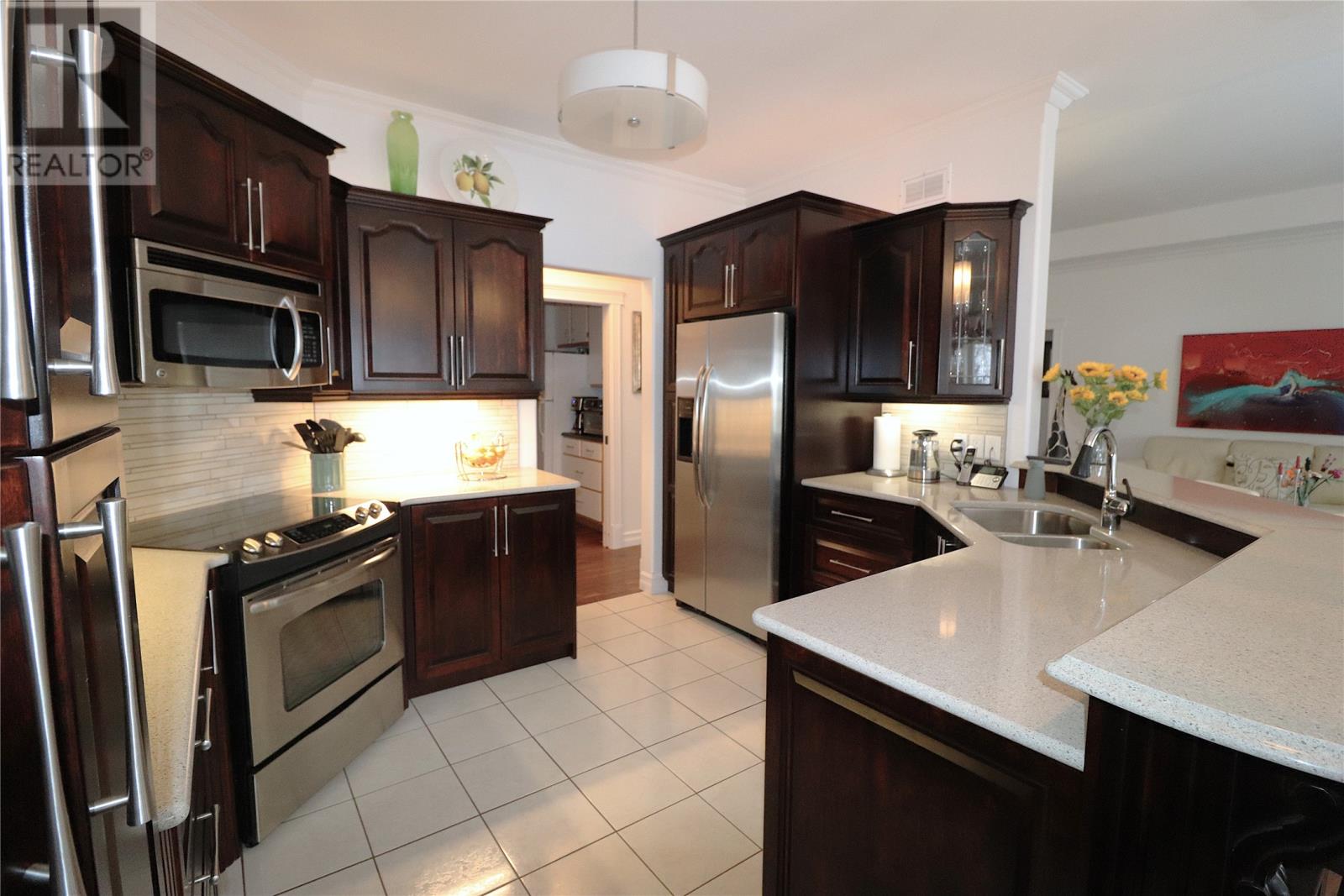 21 Lakeshore Drive - 24