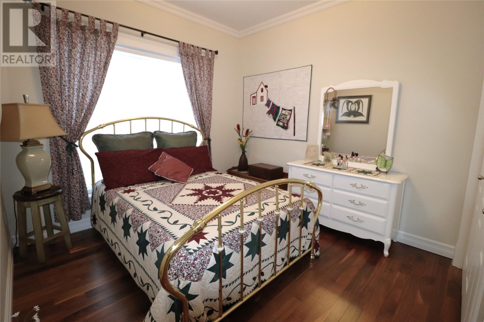 21 Lakeshore Drive - 28