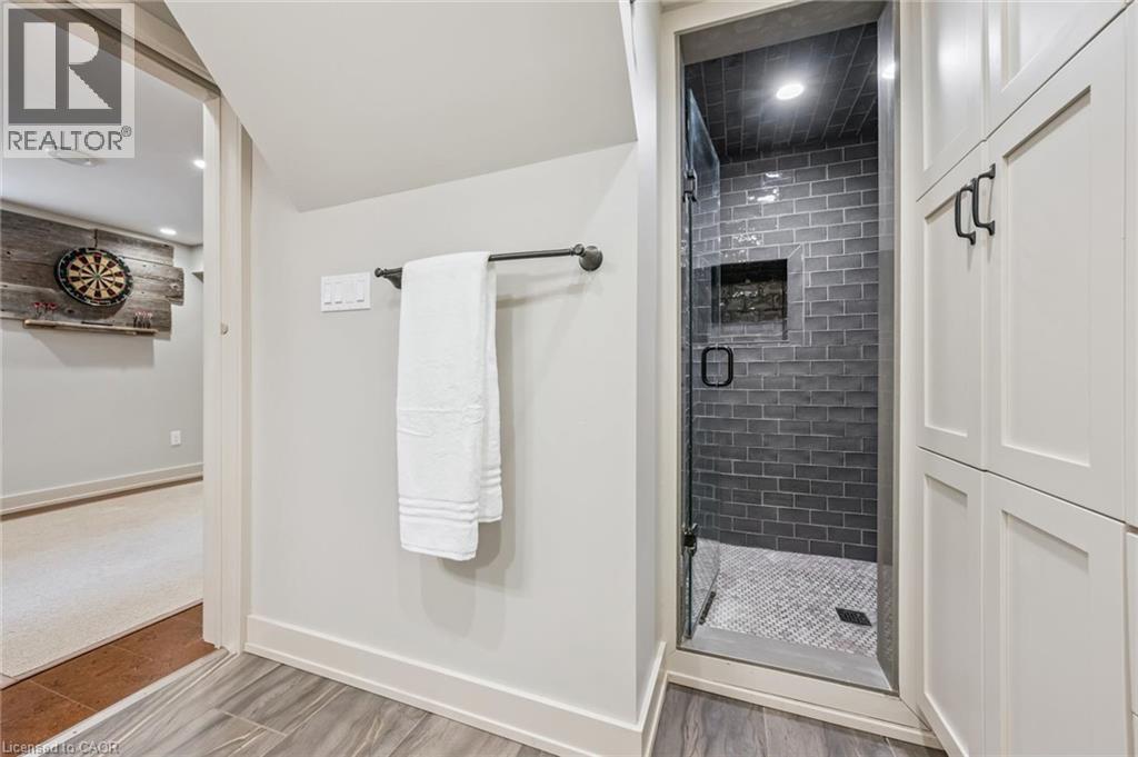 291 STRATHCONA Drive, Burlington, Ontario, L7L2C9 — Photo 35