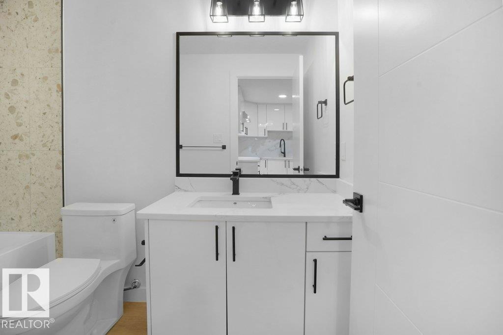 10946 62 AV NW — photo 28