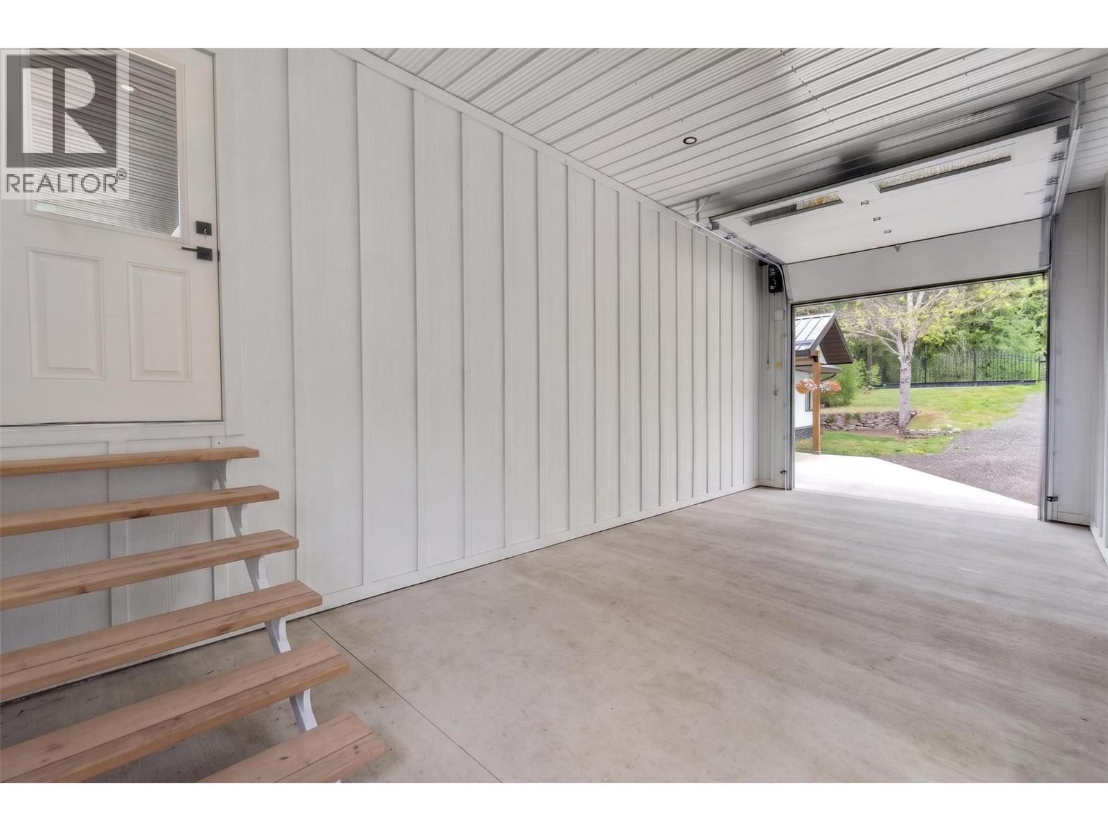 22 Parsons Road - 73