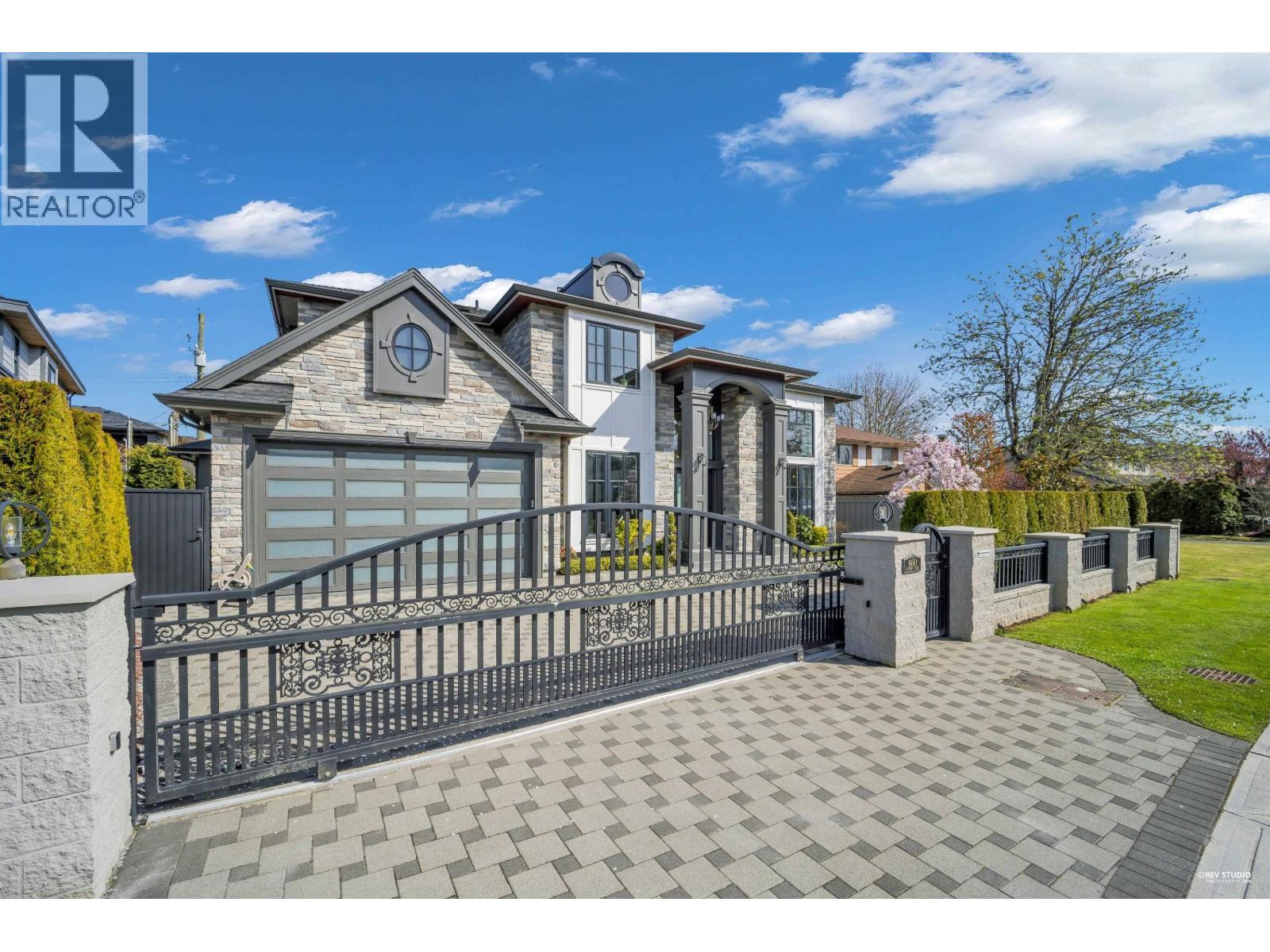 8460 FAIRWAY ROAD