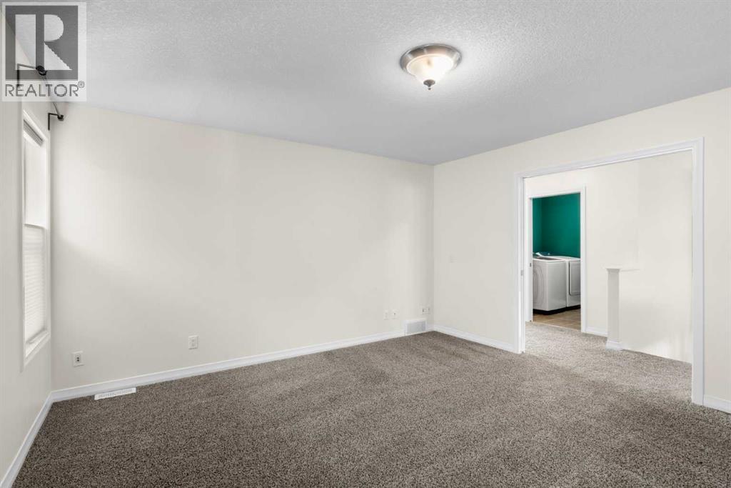 84 Ridge View Close, Cochrane