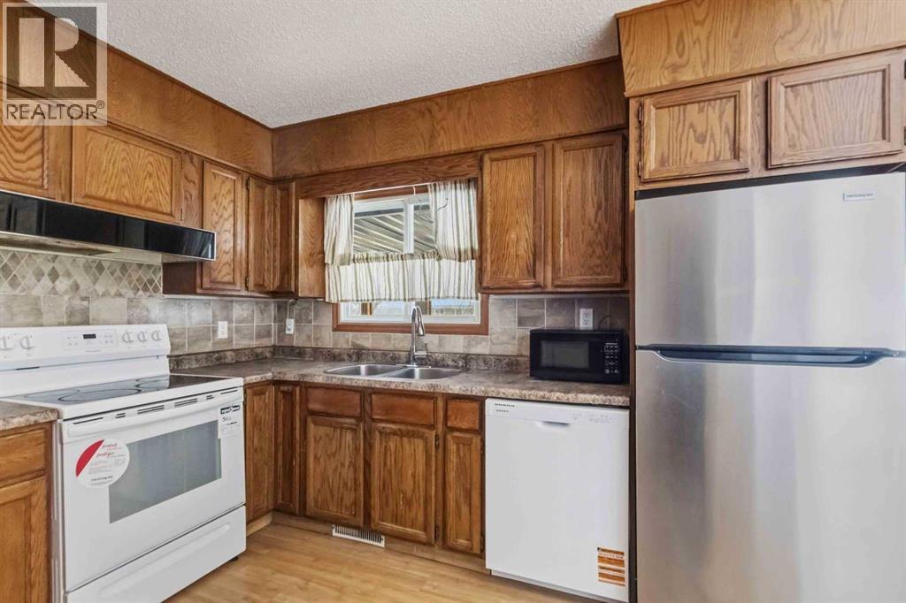 11 Fitzgerald Avenue, Fort McMurray
