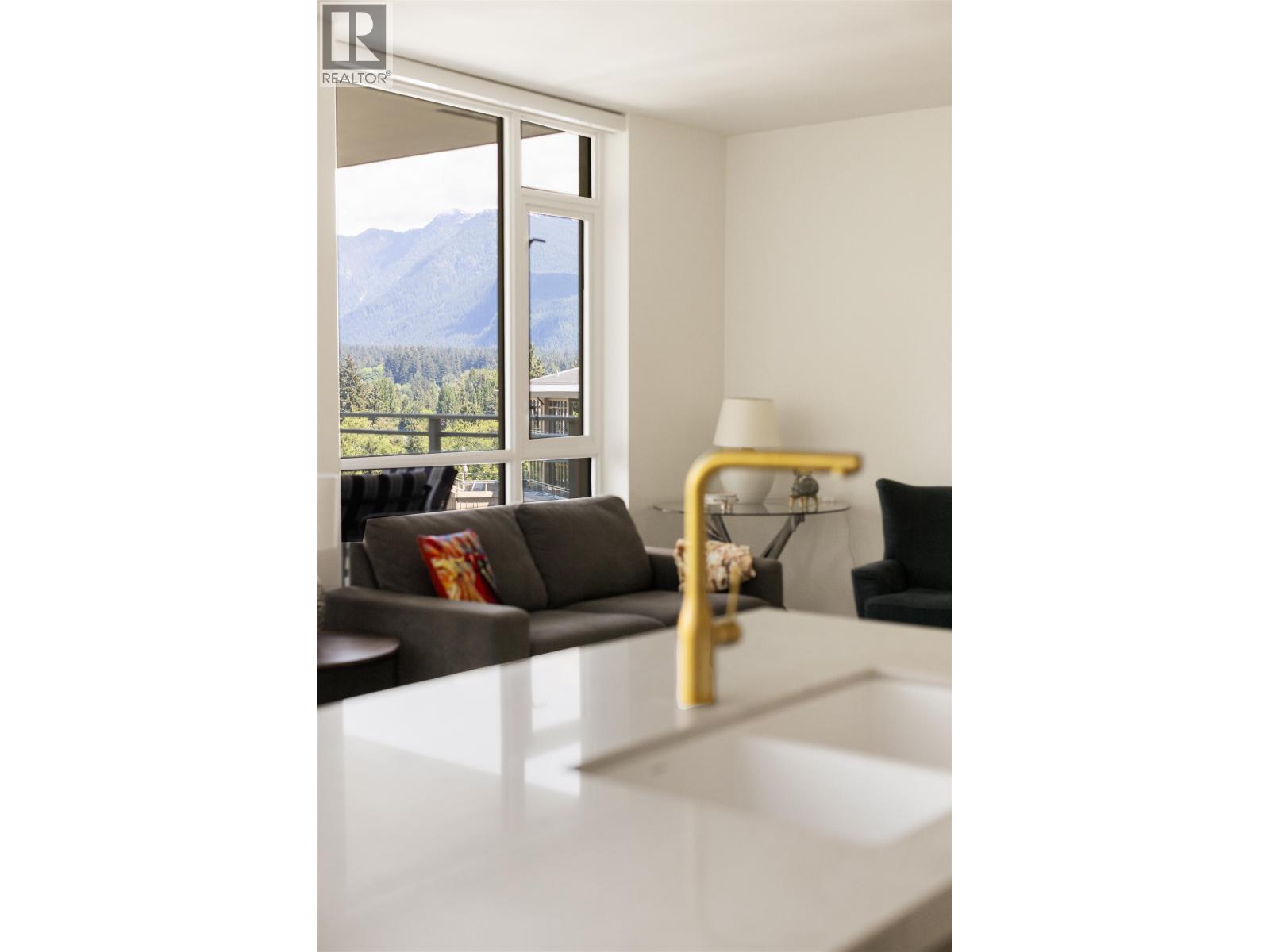 801 2325 EMERY COURT, North Vancouver