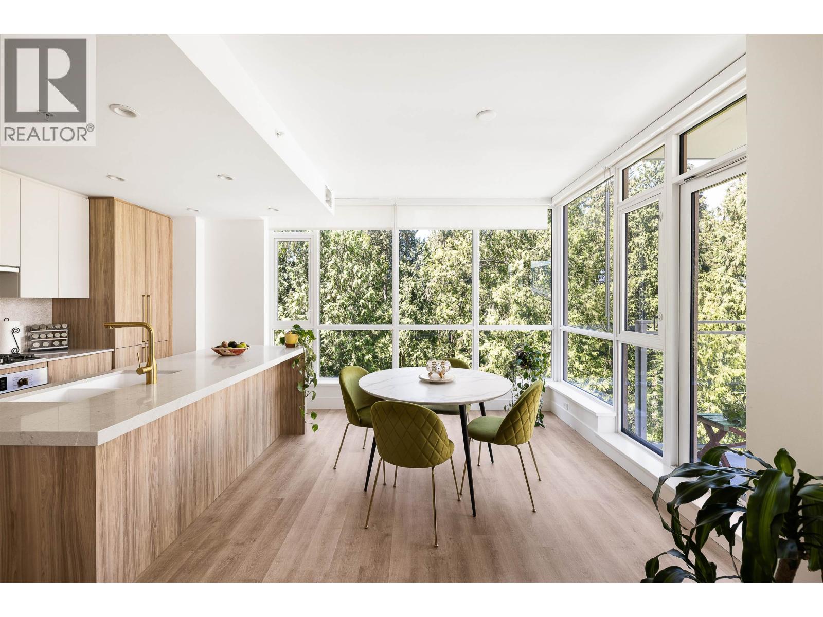 801 2325 EMERY COURT, North Vancouver
