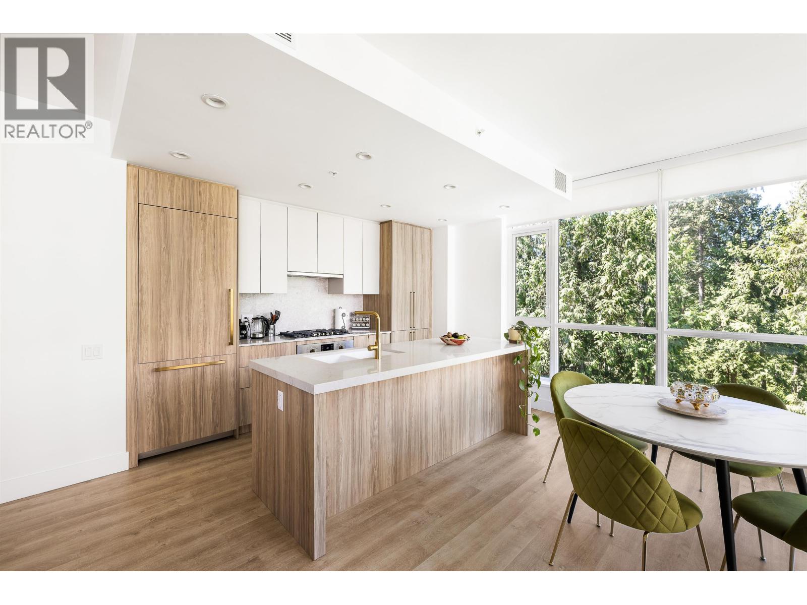 801 2325 EMERY COURT, North Vancouver