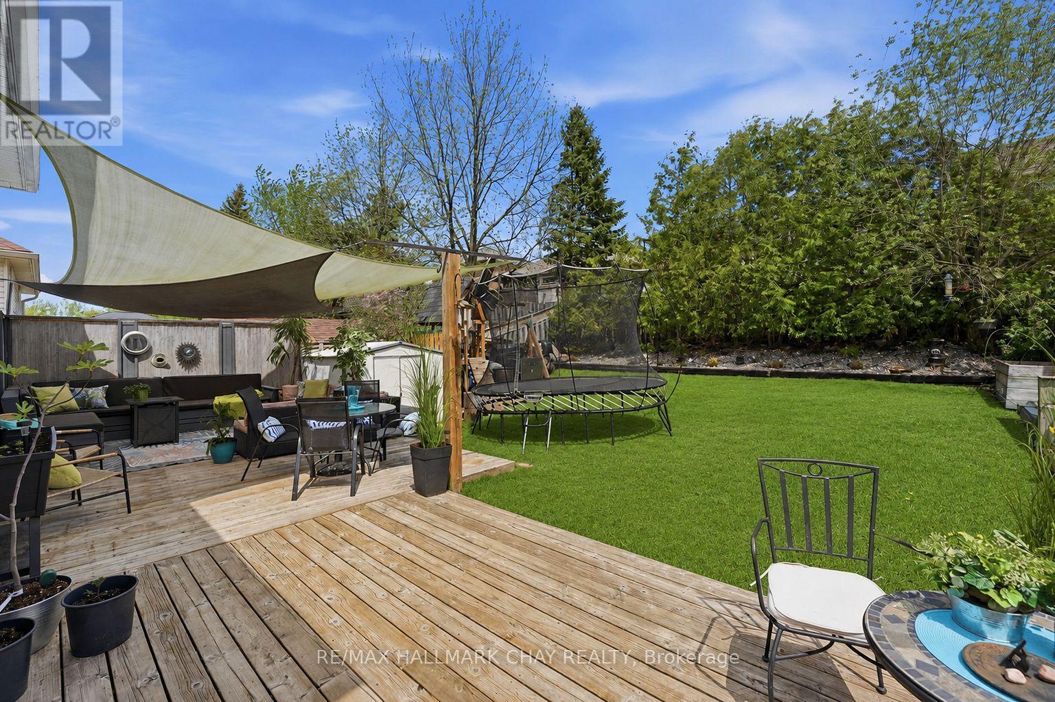 23 GOSNEY CRESCENT - 22
