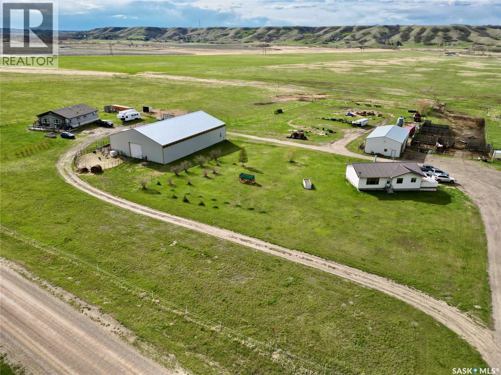 Ludwig Acres - Nestled in the Qu'Appelle Valley - 1
