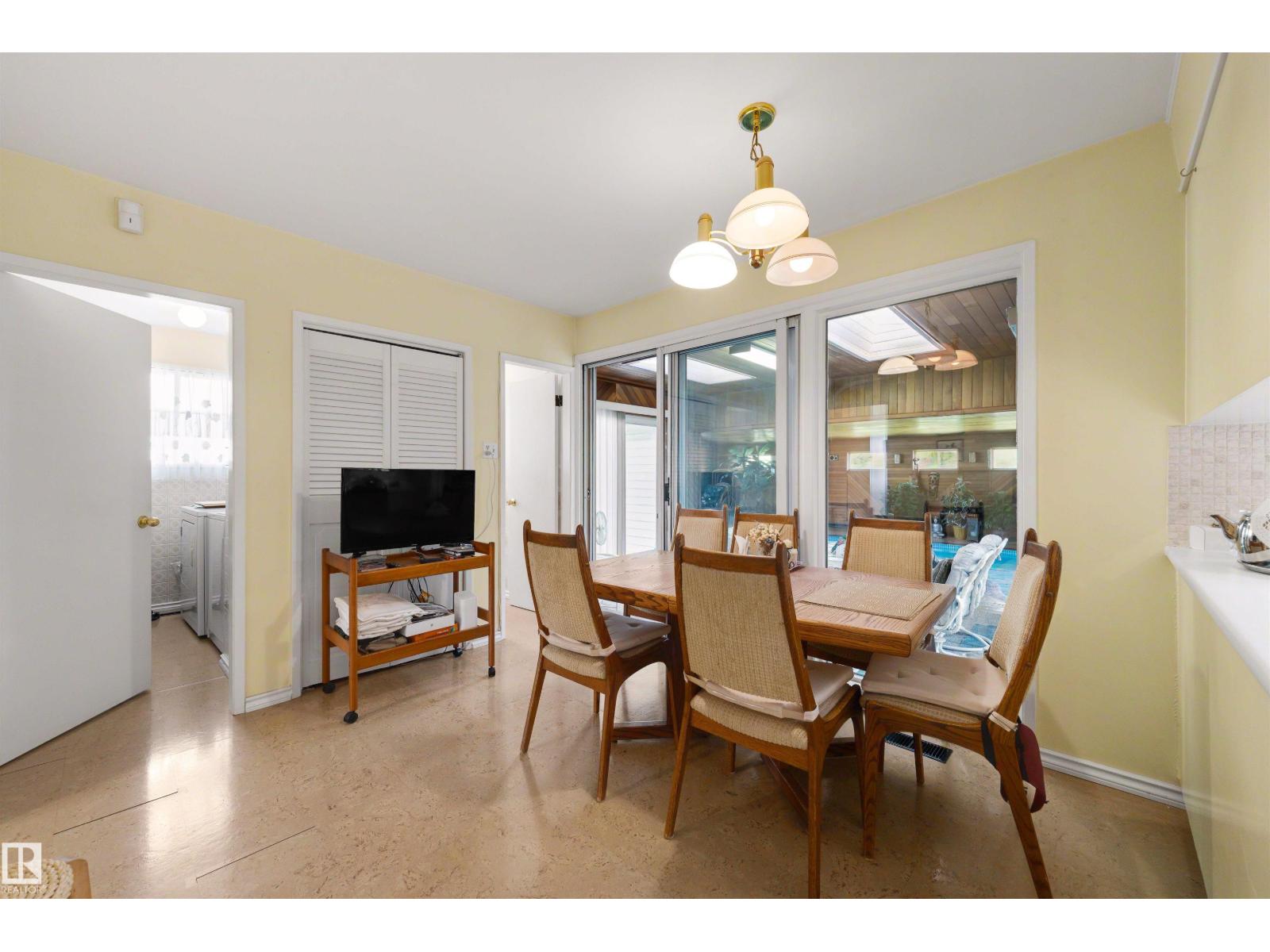 13504 81 AV NW - 13
