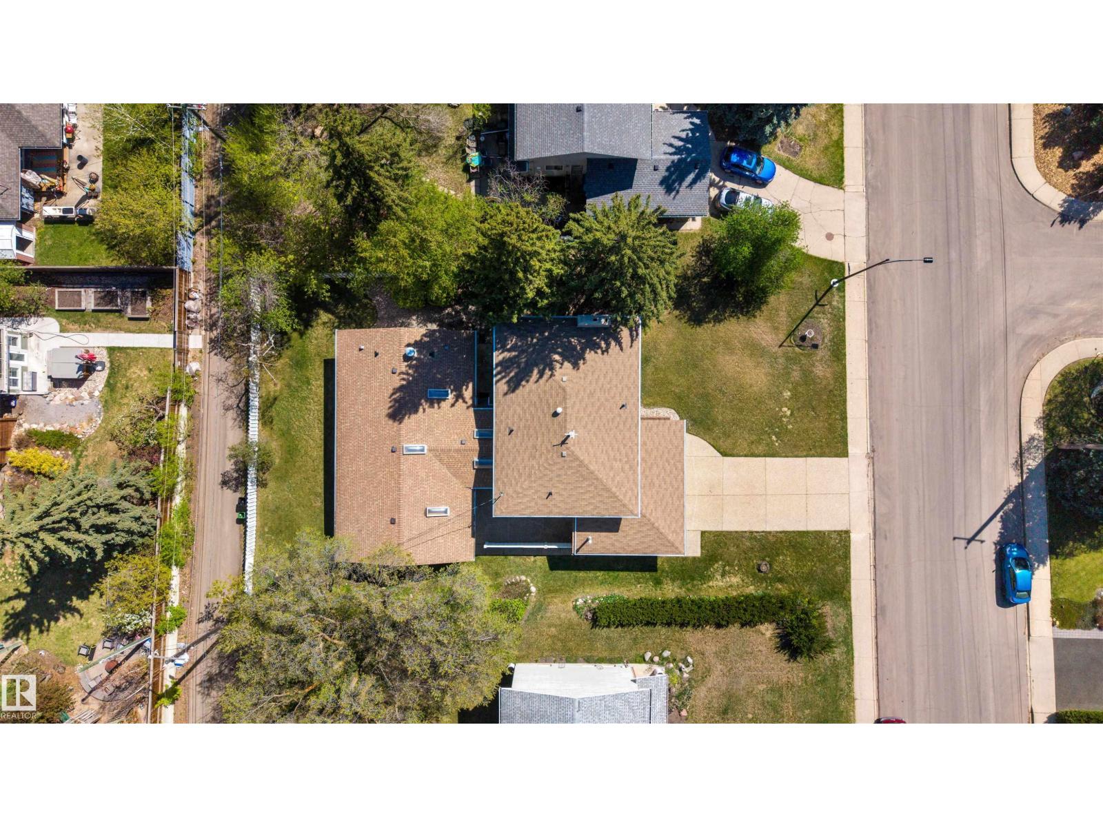 13504 81 AV NW - 39