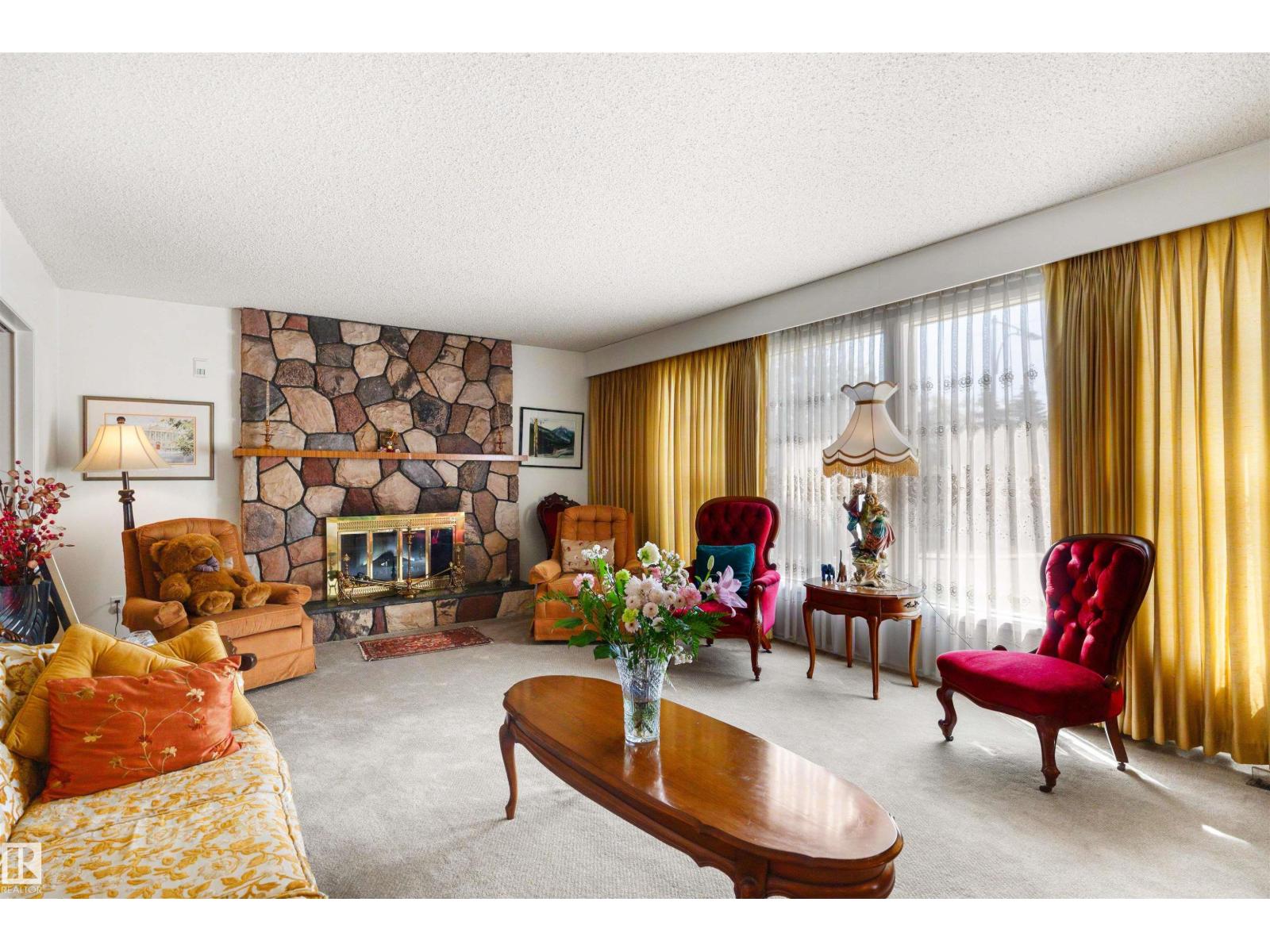 13504 81 AV NW - 4