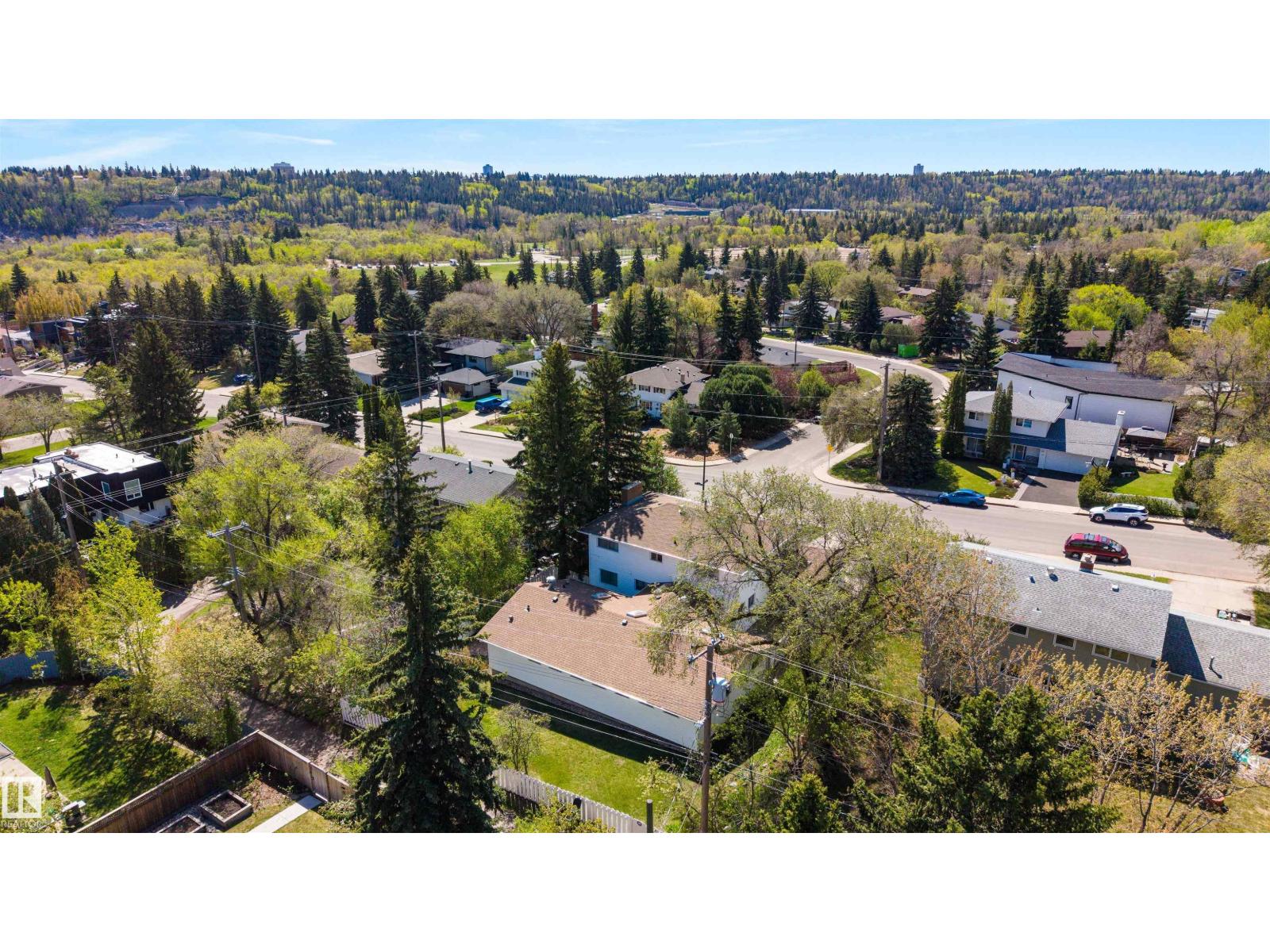 13504 81 AV NW - 41