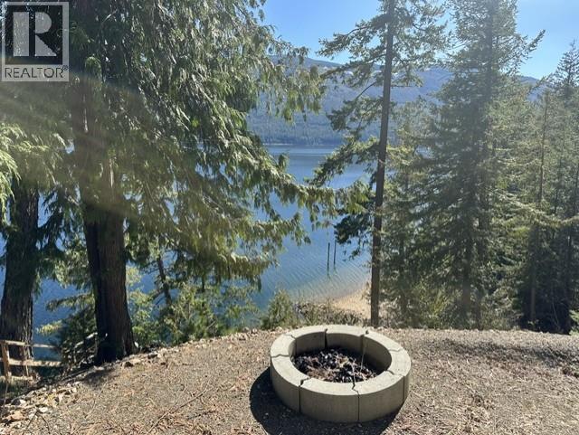  6432 Sunnybrae Canoe-Point Road, Tappen