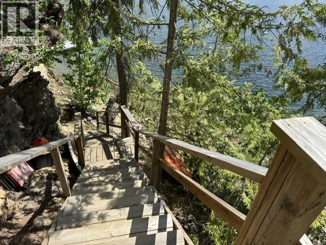  6432 Sunnybrae Canoe-Point Road, Tappen