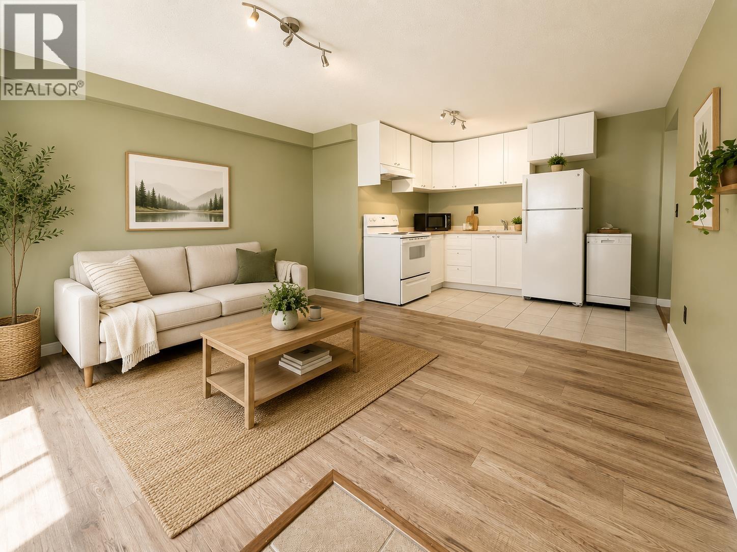 38304 WESTWAY AVENUE, Squamish