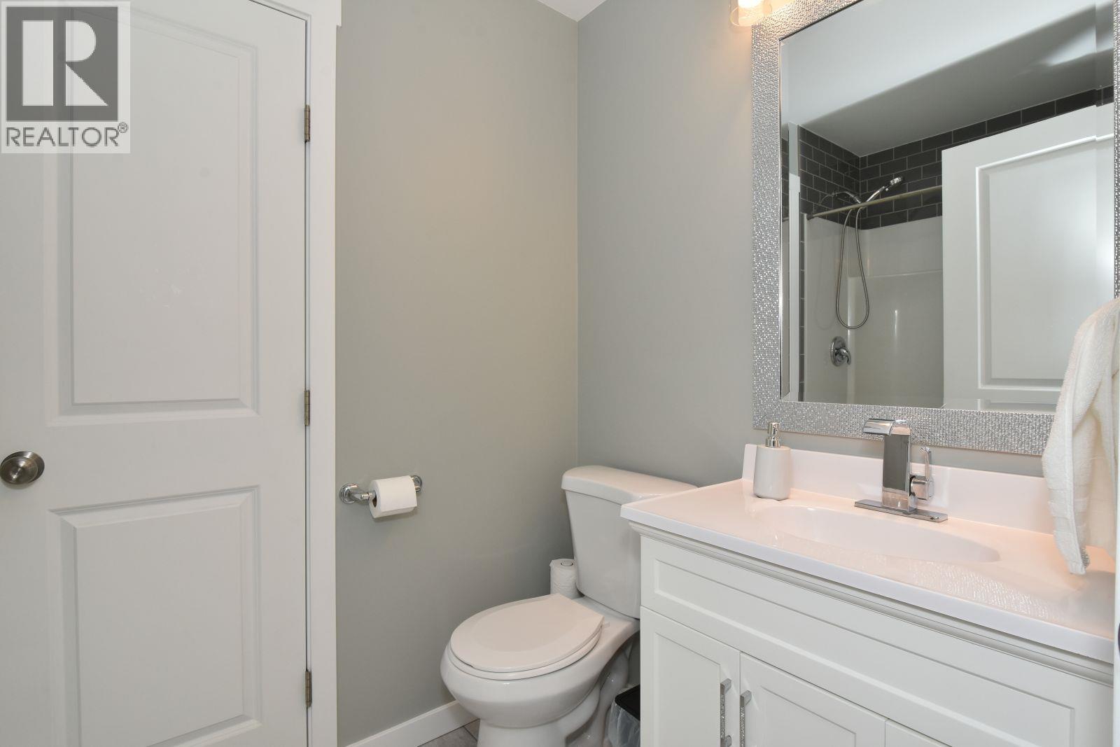 2592 Alpen Paradies Road Unit# #38, Blind Bay