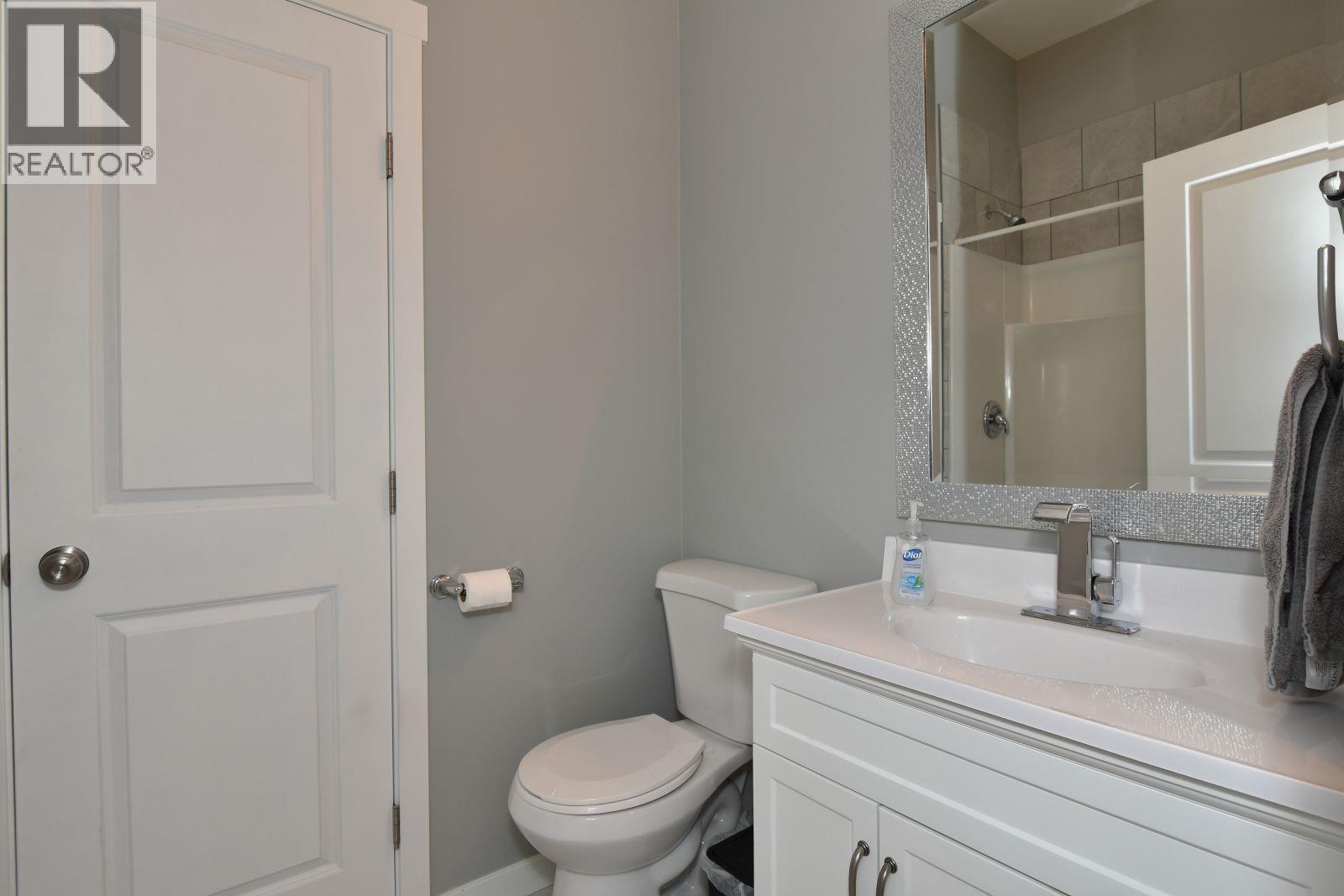 2592 Alpen Paradies Road Unit# #38, Blind Bay