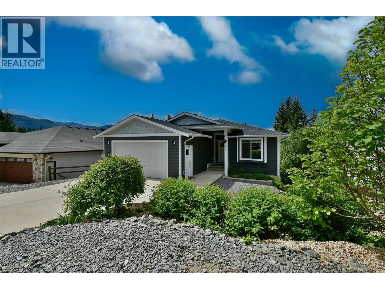 2592 Alpen Paradies Road Unit# #38, Blind Bay