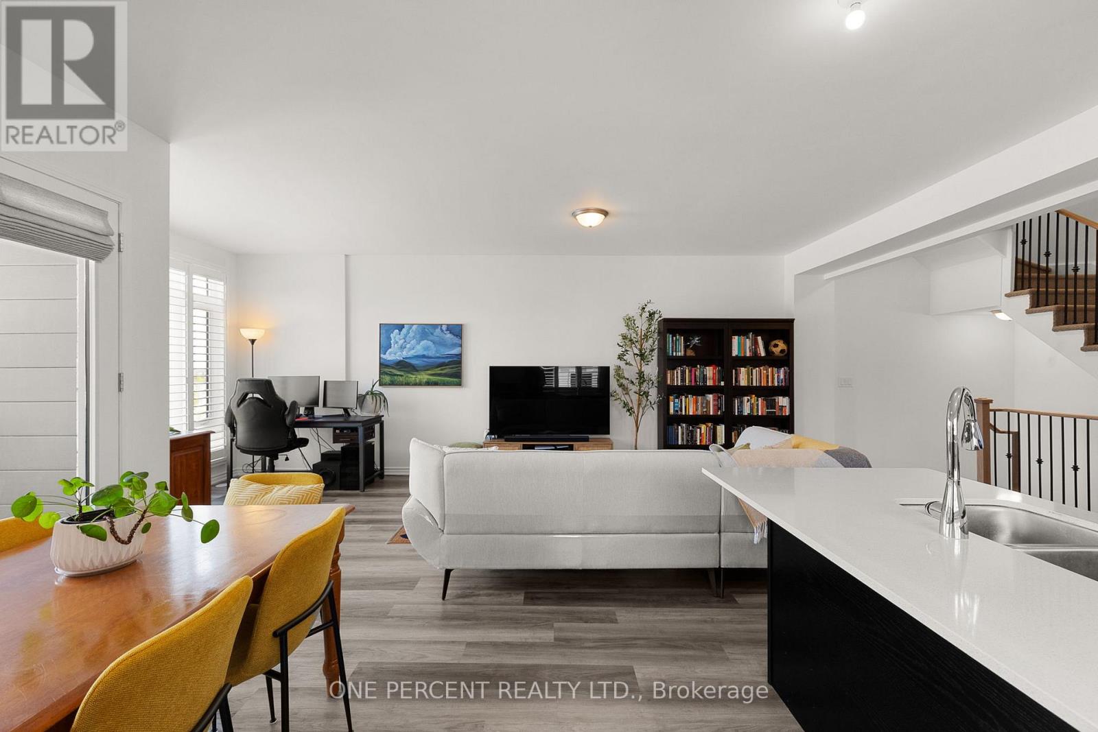 129 COLBORNE STREET E - 20